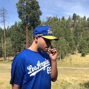 Meet your Posher, Reyes